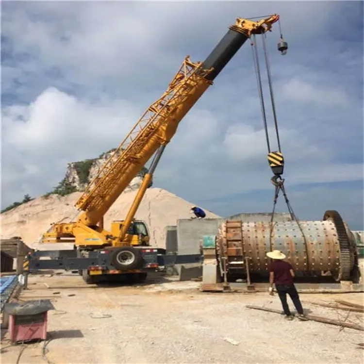 荥经吊车的运输费用是否包含在租赁费用中