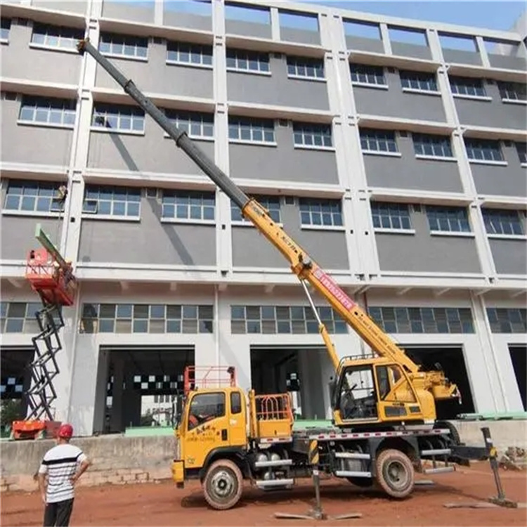 荥经高楼层玻璃吊装